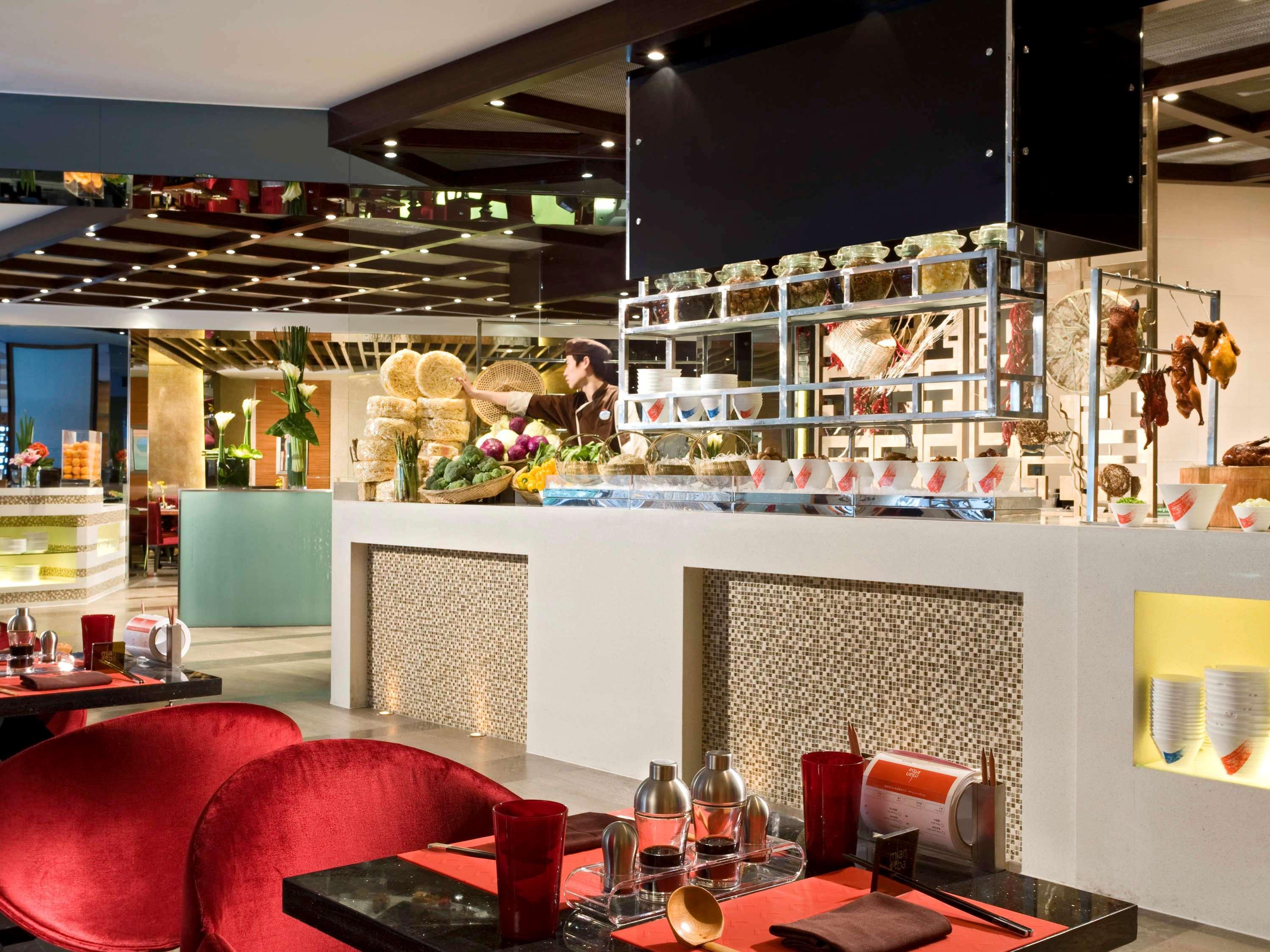 Swissotel Grand Hotel